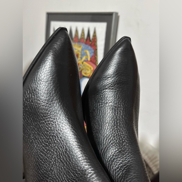 Everlane — The Boss Boot - Picture 7 of 8